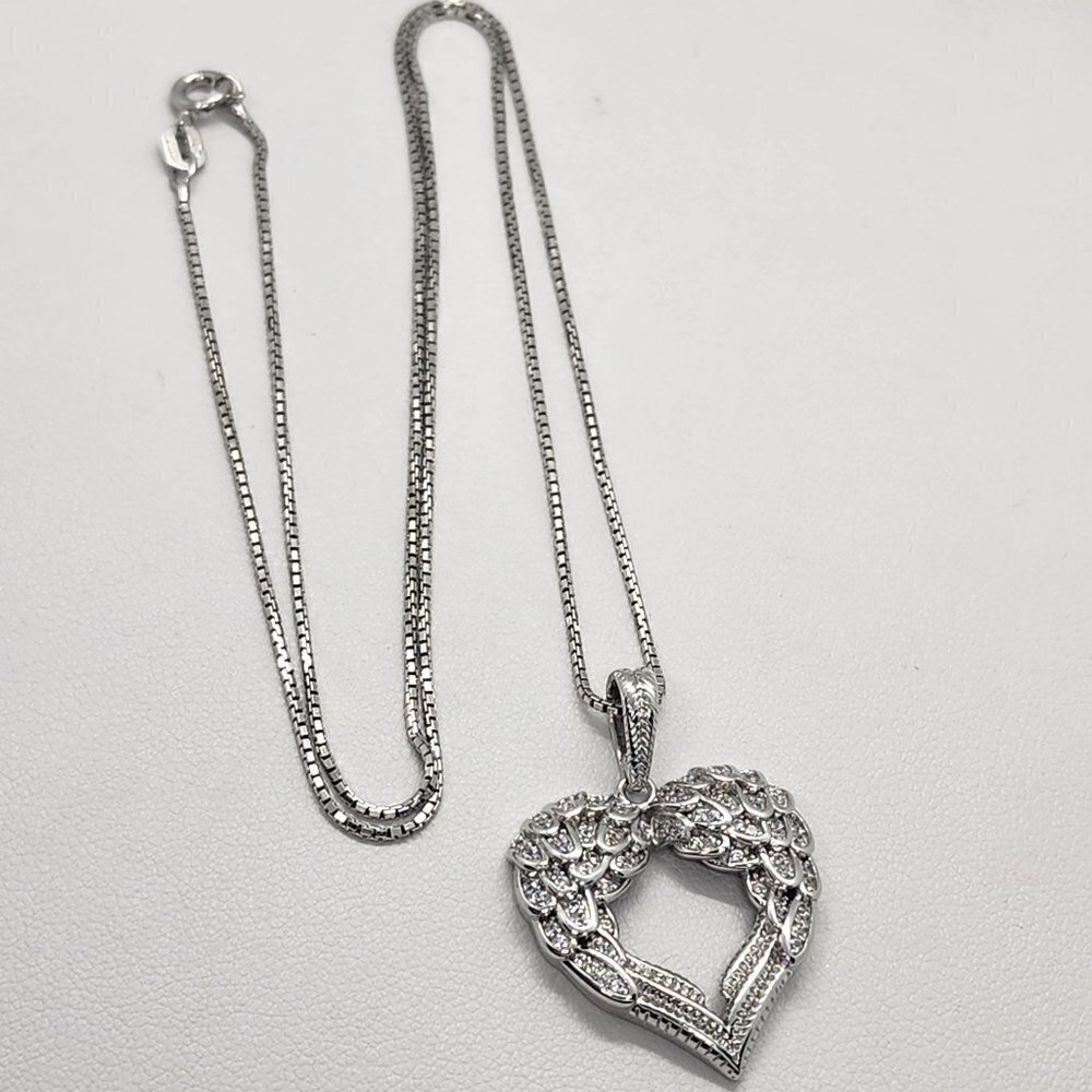 Brand New Sterling SIlver 925 Angel Wings Heart Necklace